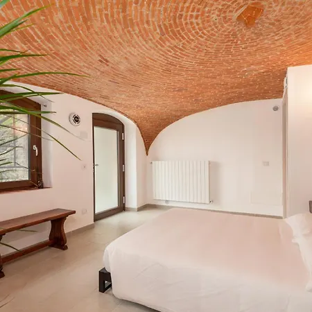 Porto Di Bed & Breakfast Clanezzo
