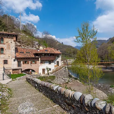 Porto Di Bed & Breakfast Clanezzo