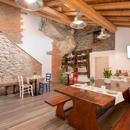 Bed & Breakfast Porto Di 4*