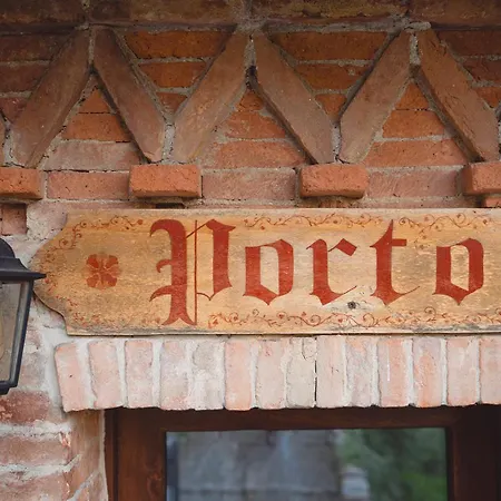 Porto Di Bed & Breakfast Clanezzo